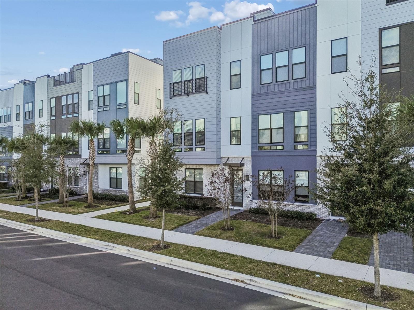 Image 3 of 44 For 2332 Brix Streets