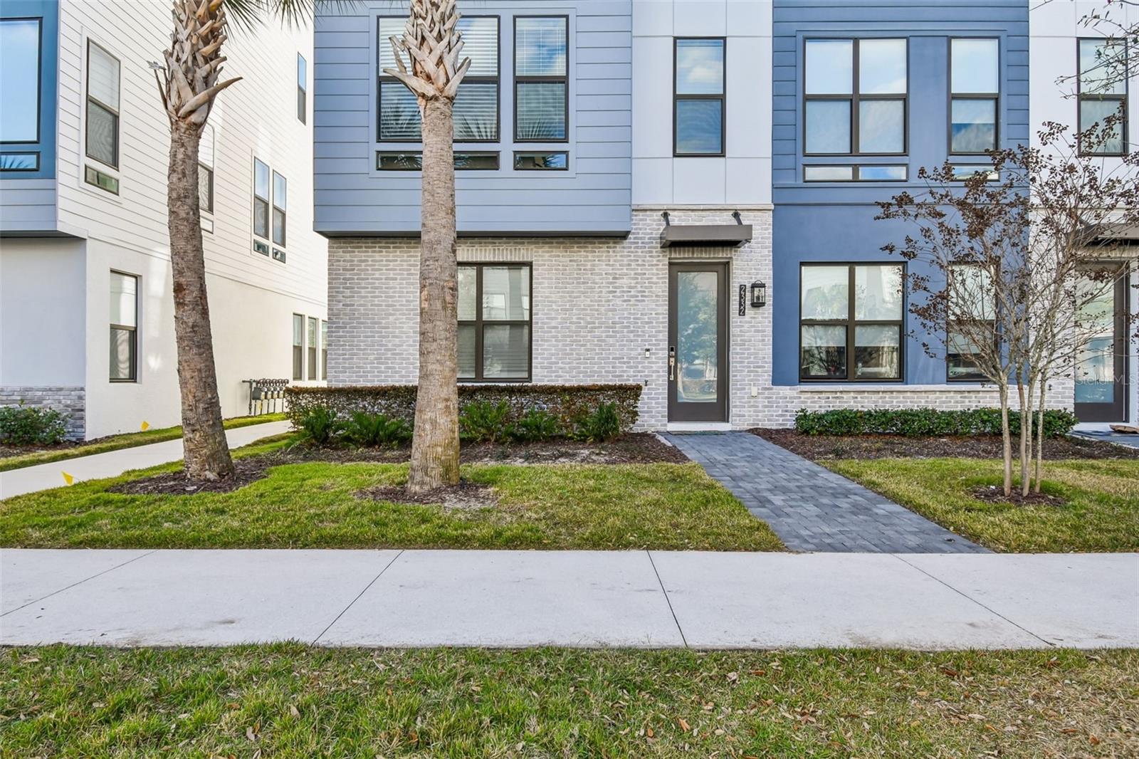 Image 4 of 44 For 2332 Brix Streets