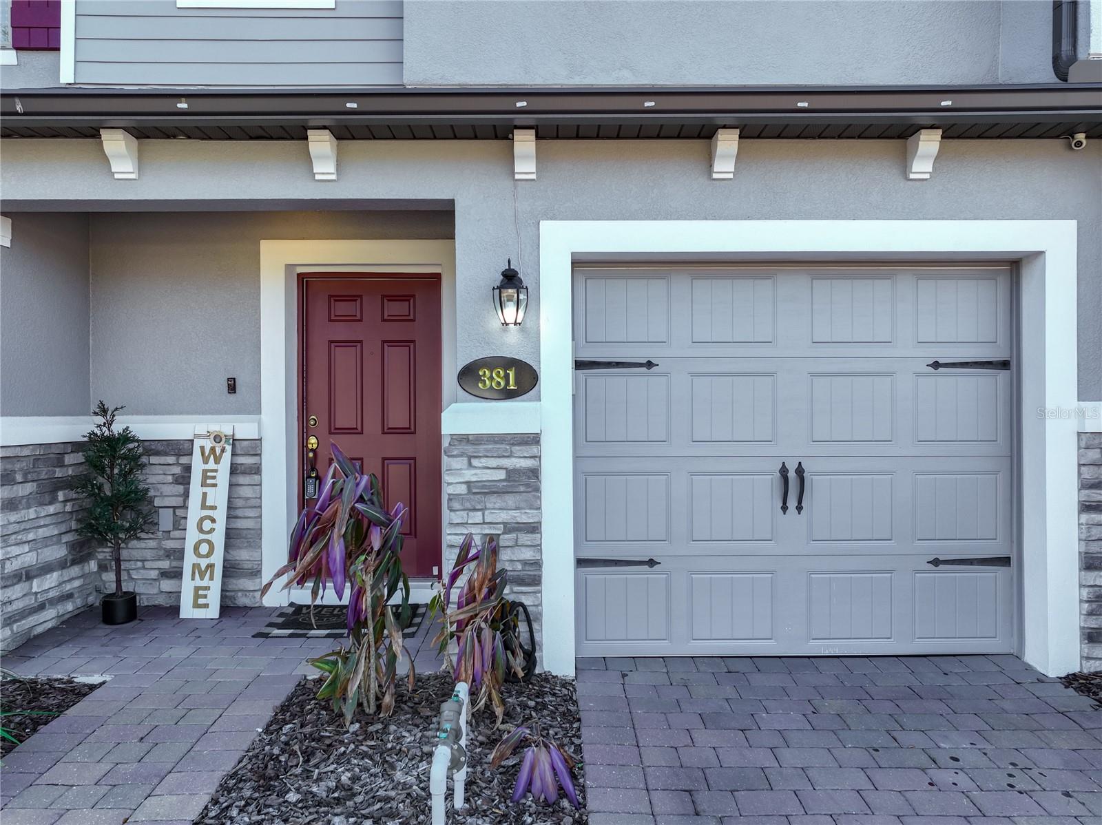 Image 3 of 53 For 381 Smugglers Way