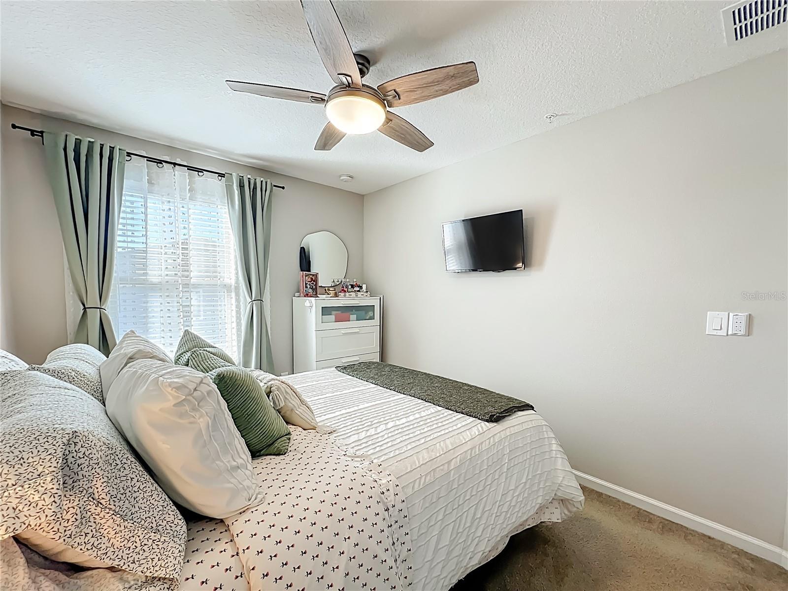 Image 38 of 53 For 381 Smugglers Way