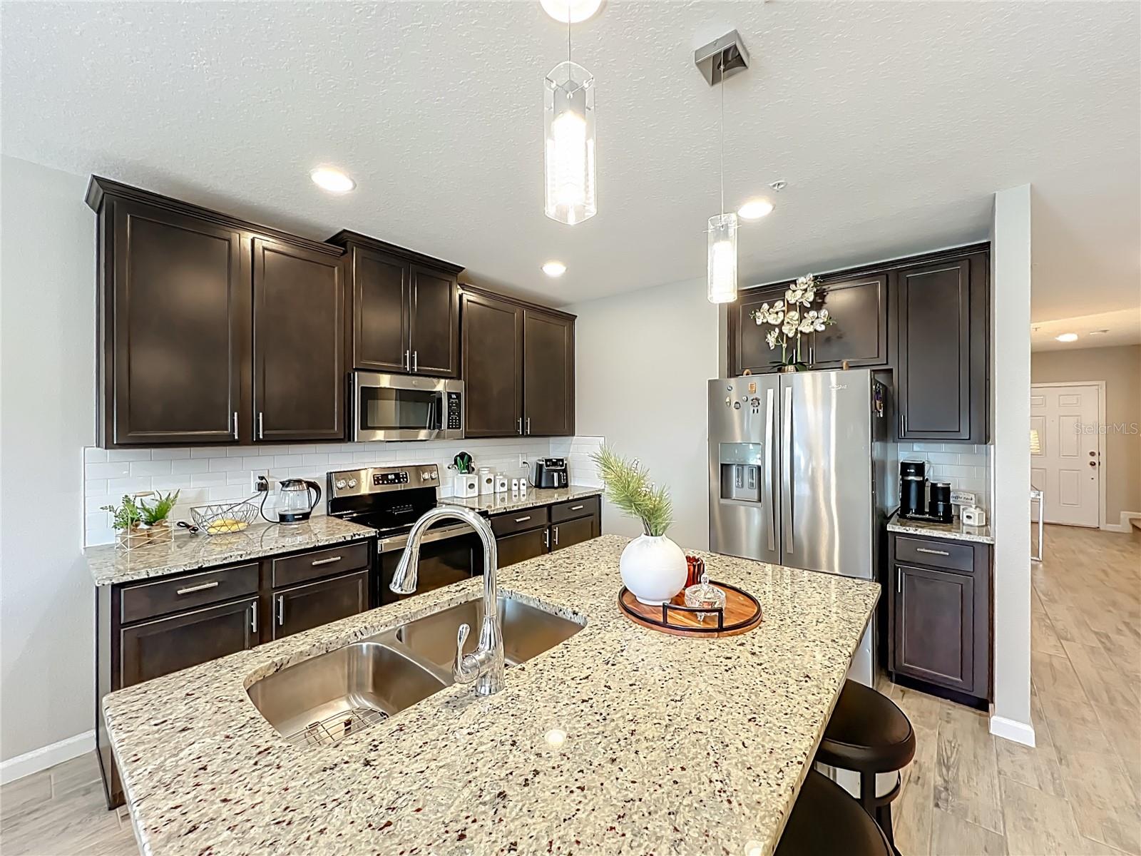 Image 9 of 53 For 381 Smugglers Way