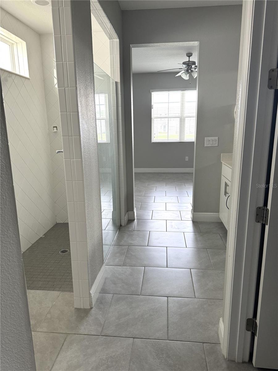 Image 26 of 45 For 1315 Yorkshire Court