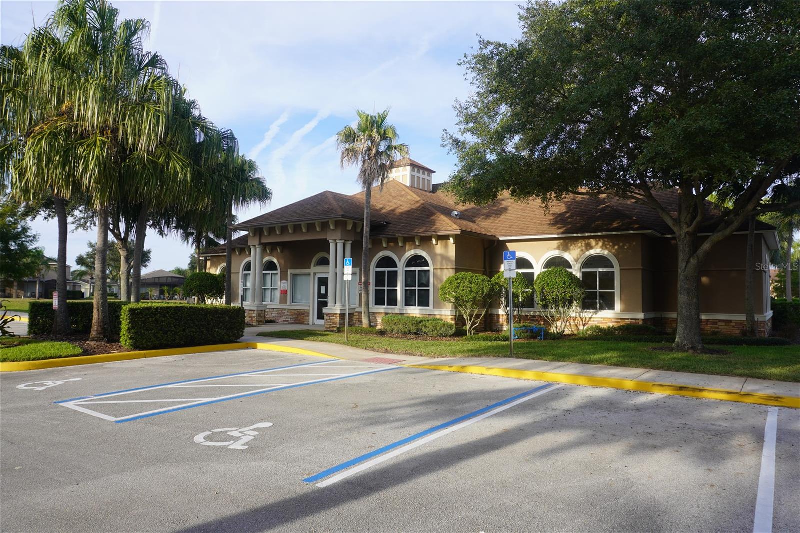 Image 35 of 45 For 1315 Yorkshire Court