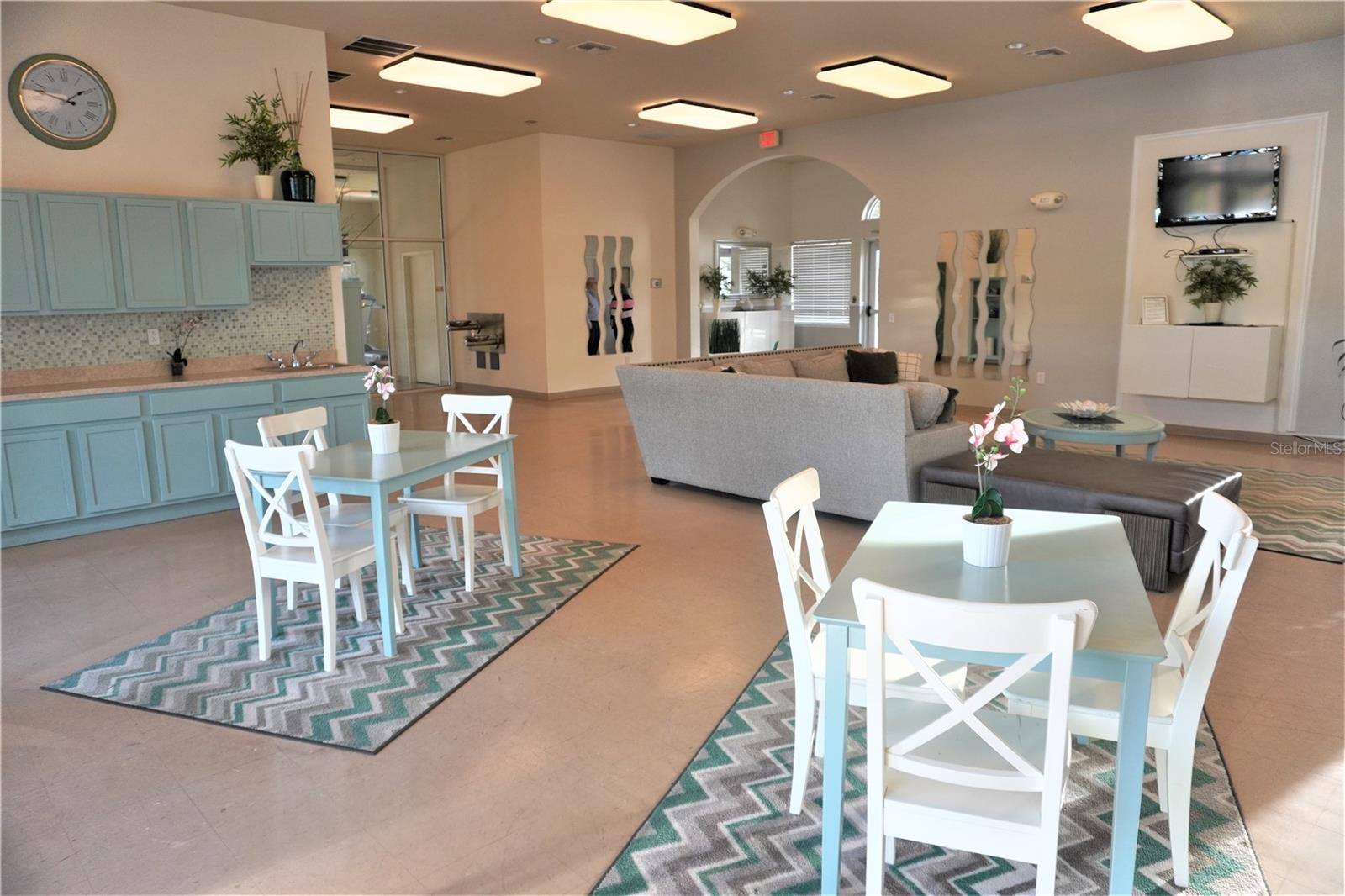 Image 42 of 45 For 1315 Yorkshire Court