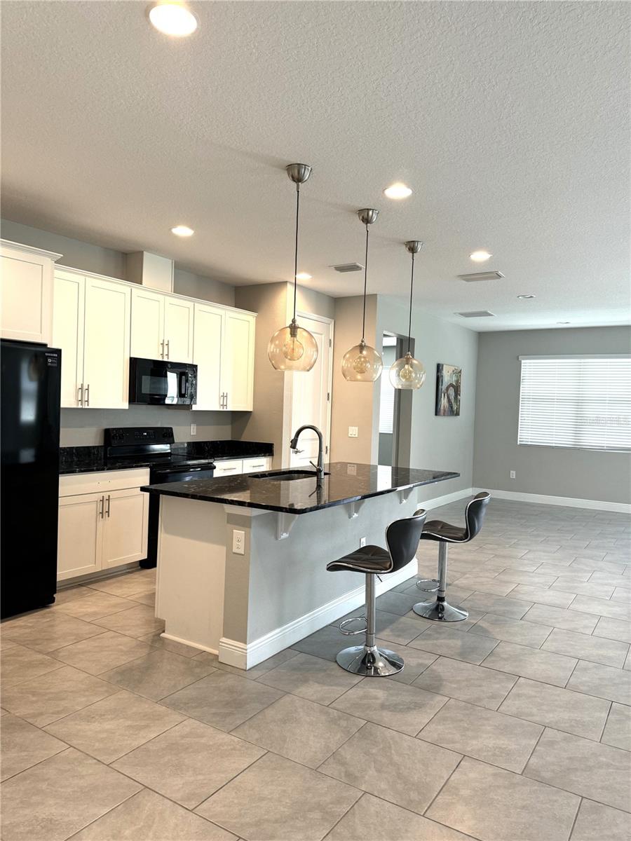 Image 8 of 45 For 1315 Yorkshire Court