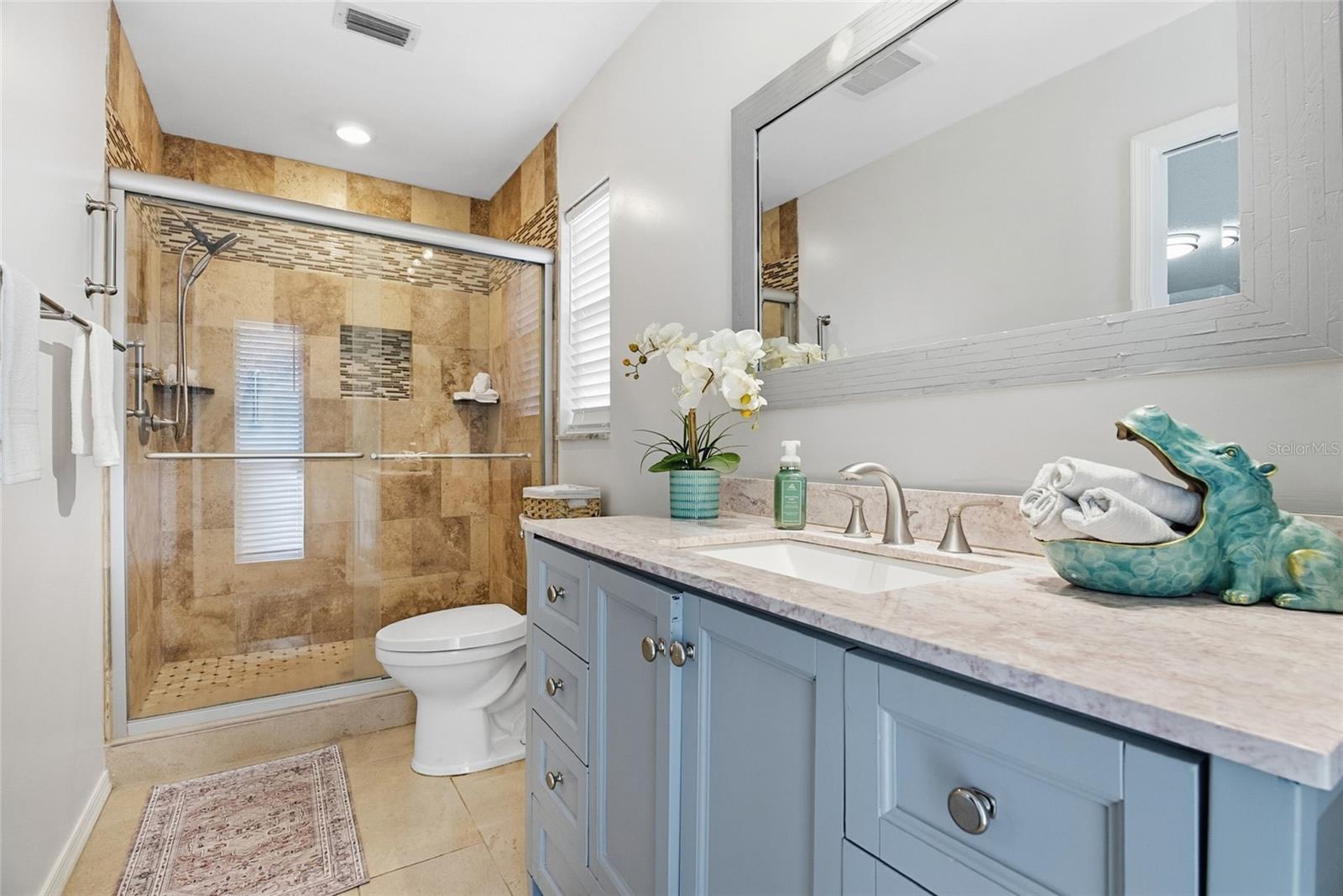 Image 18 of 43 For 223 Royal Oaks Circle