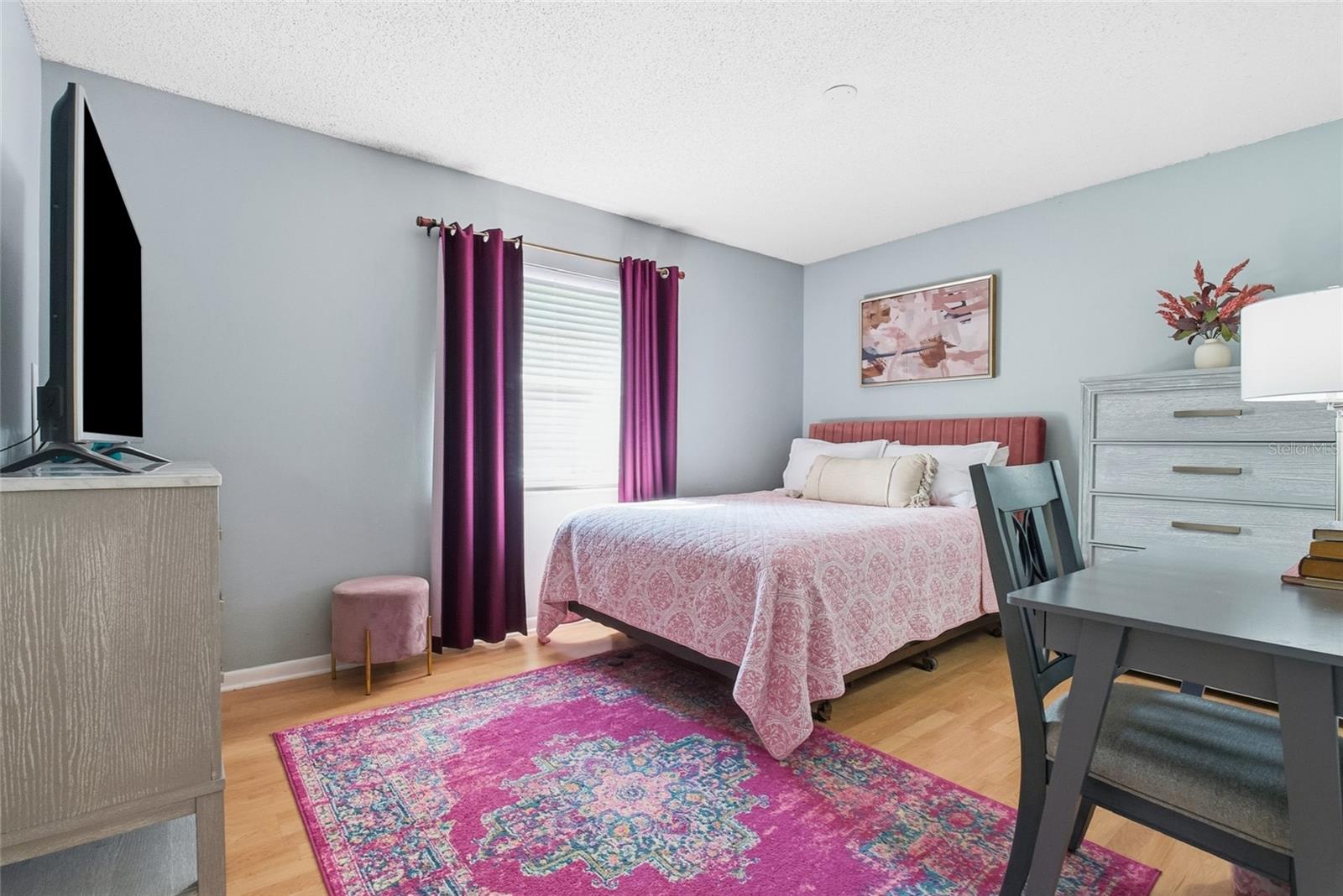 Image 19 of 43 For 223 Royal Oaks Circle