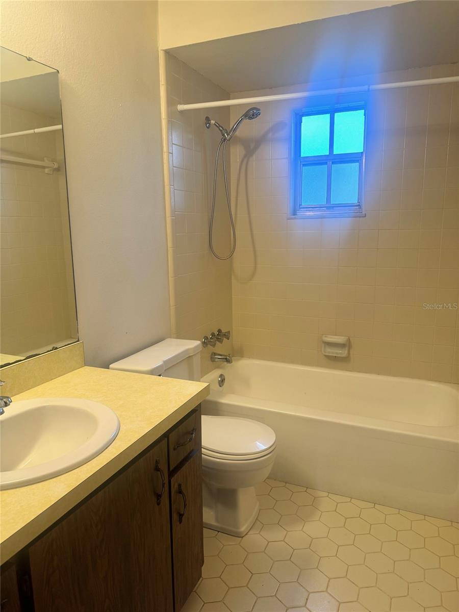 Image 6 of 9 For 1438 1st Avenue