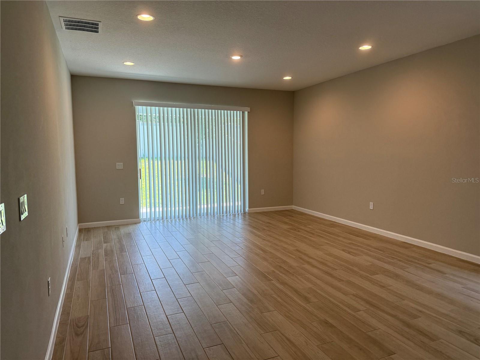 Image 4 of 19 For 4466 Davos Drive