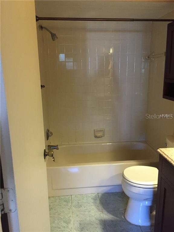 Image 10 of 20 For 1504 Northlake Drive 1504