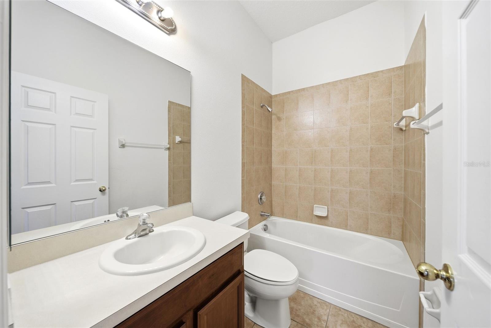 Image 17 of 49 For 1734 Palmerston Circle