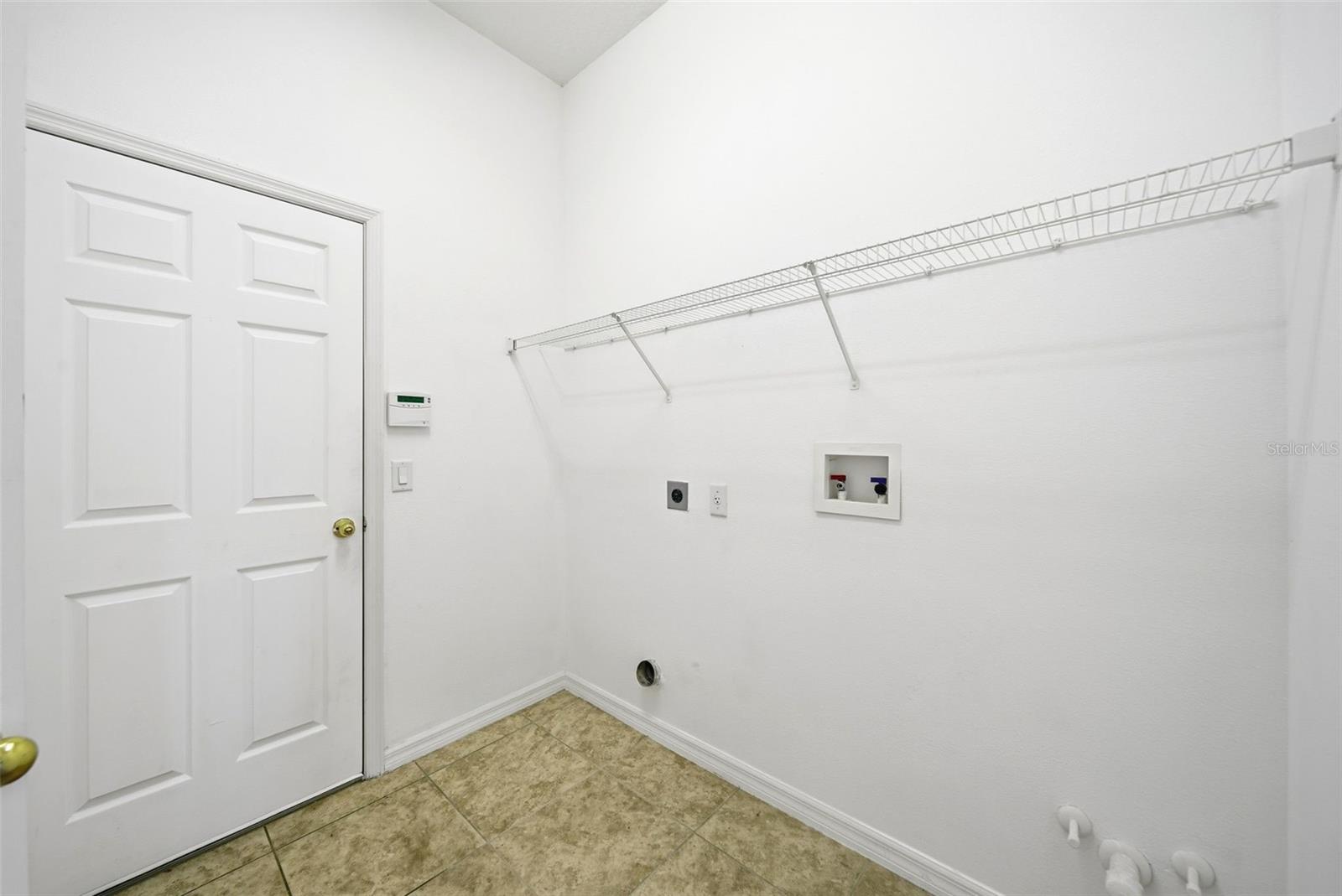 Image 18 of 49 For 1734 Palmerston Circle