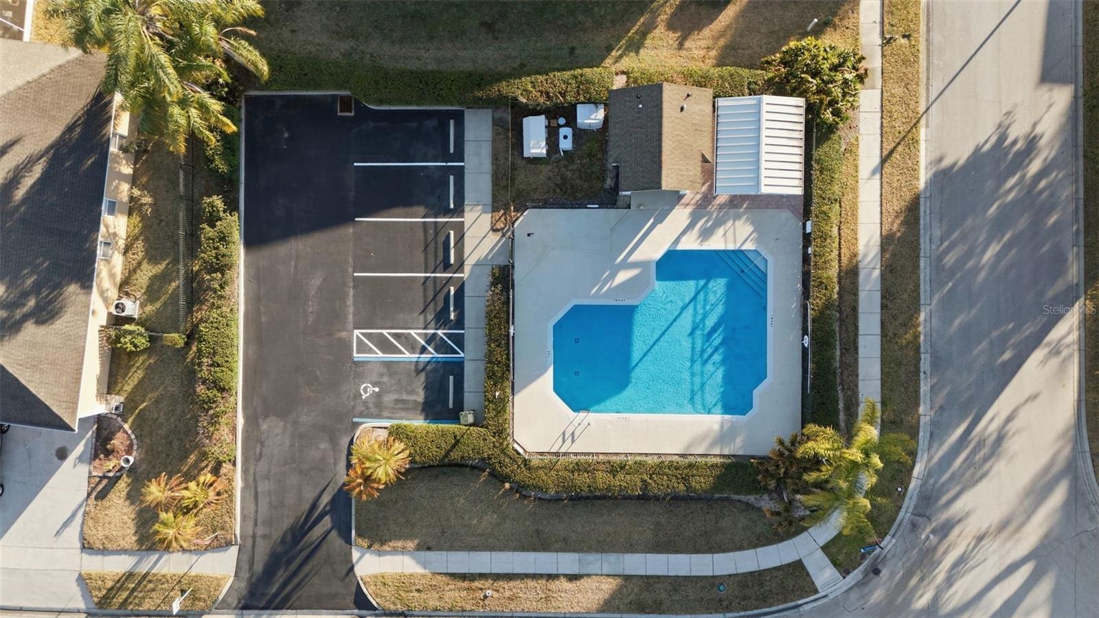 Image 42 of 49 For 1734 Palmerston Circle