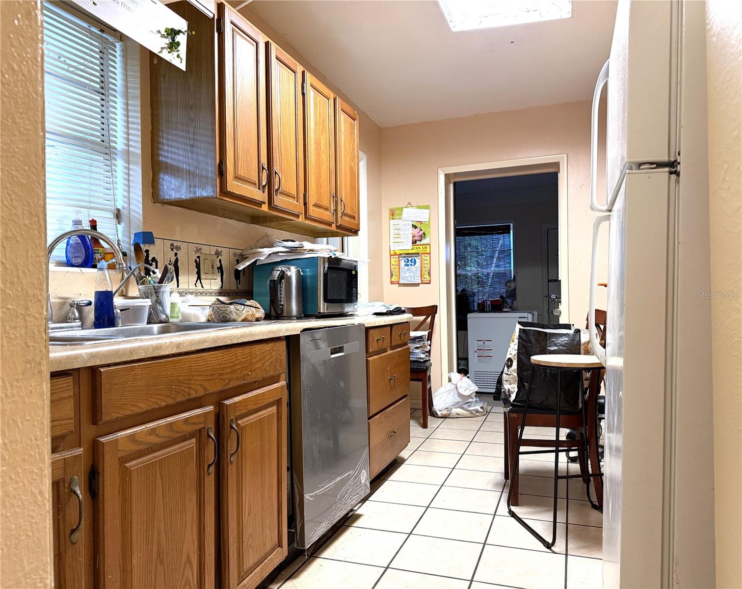 Image 4 of 18 For 4872 Orange Avenue