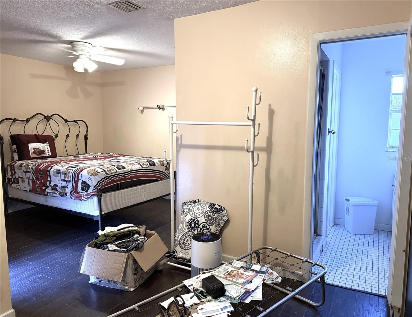 Image 6 of 18 For 4872 Orange Avenue