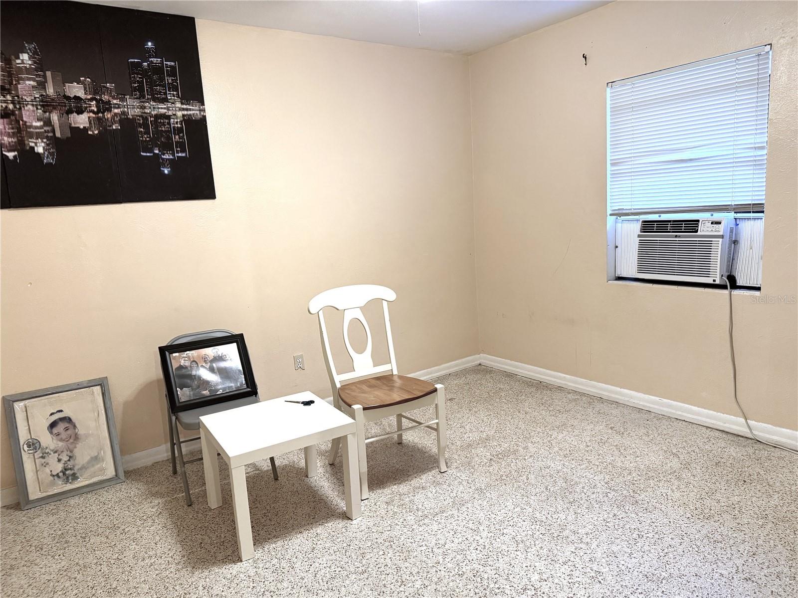 Image 7 of 18 For 4872 Orange Avenue