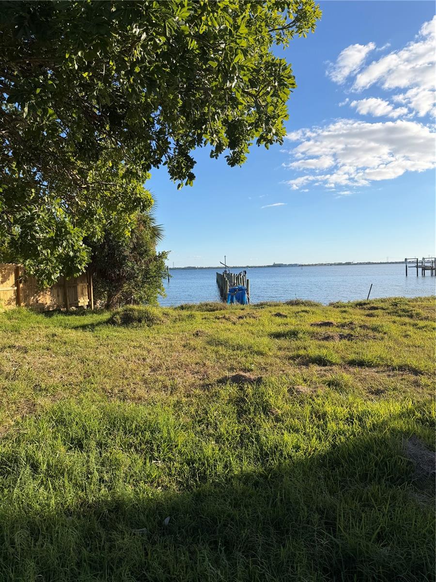 Image 12 of 23 For 24167 Harborview Road