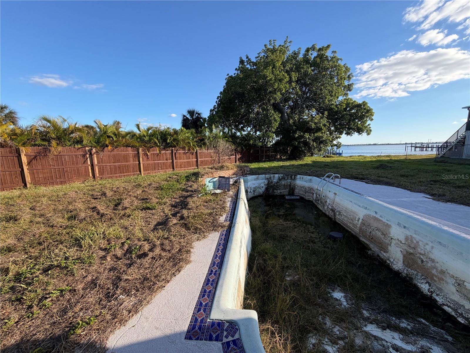 Image 14 of 23 For 24167 Harborview Road