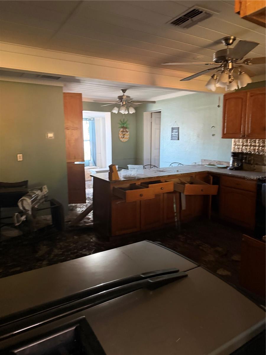 Image 18 of 23 For 24167 Harborview Road