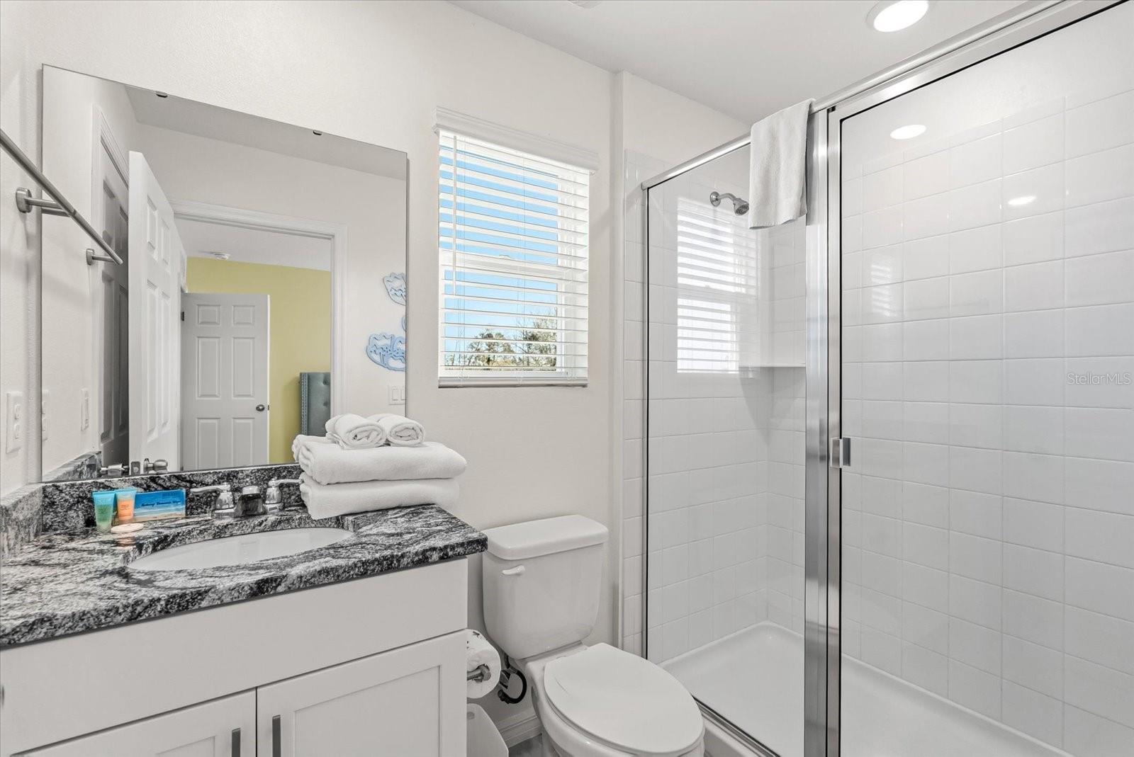 Listing photo id 15 for 2009 Tropical Palms Circle