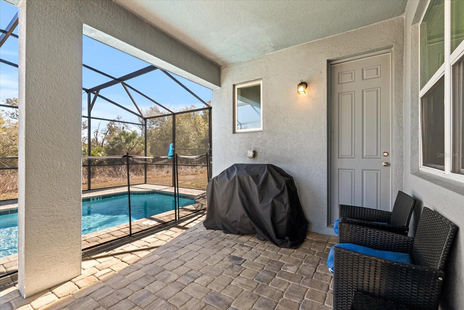 Listing photo id 21 for 2009 Tropical Palms Circle