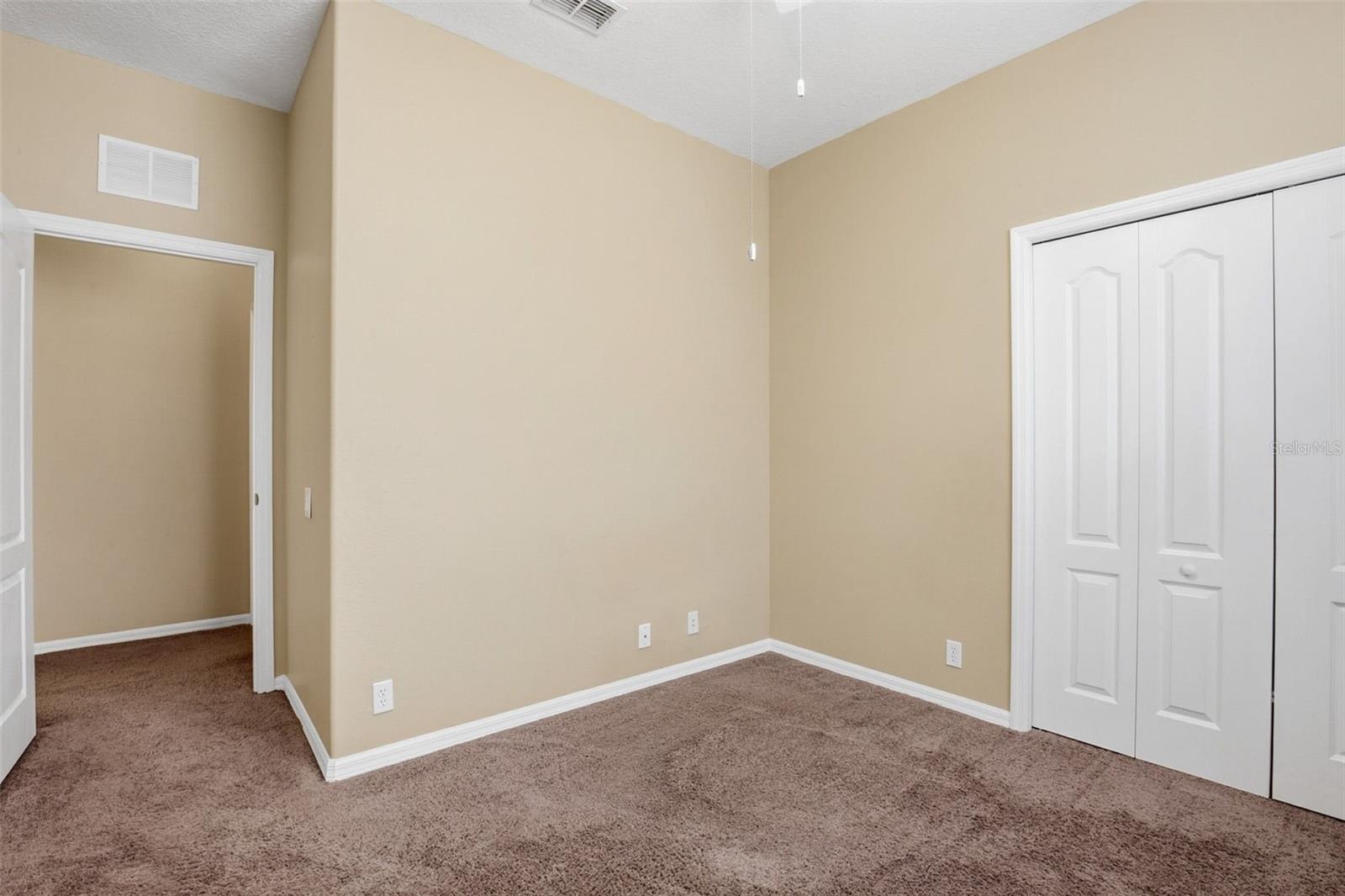 Image 27 of 41 For 14237 Beauly Circle