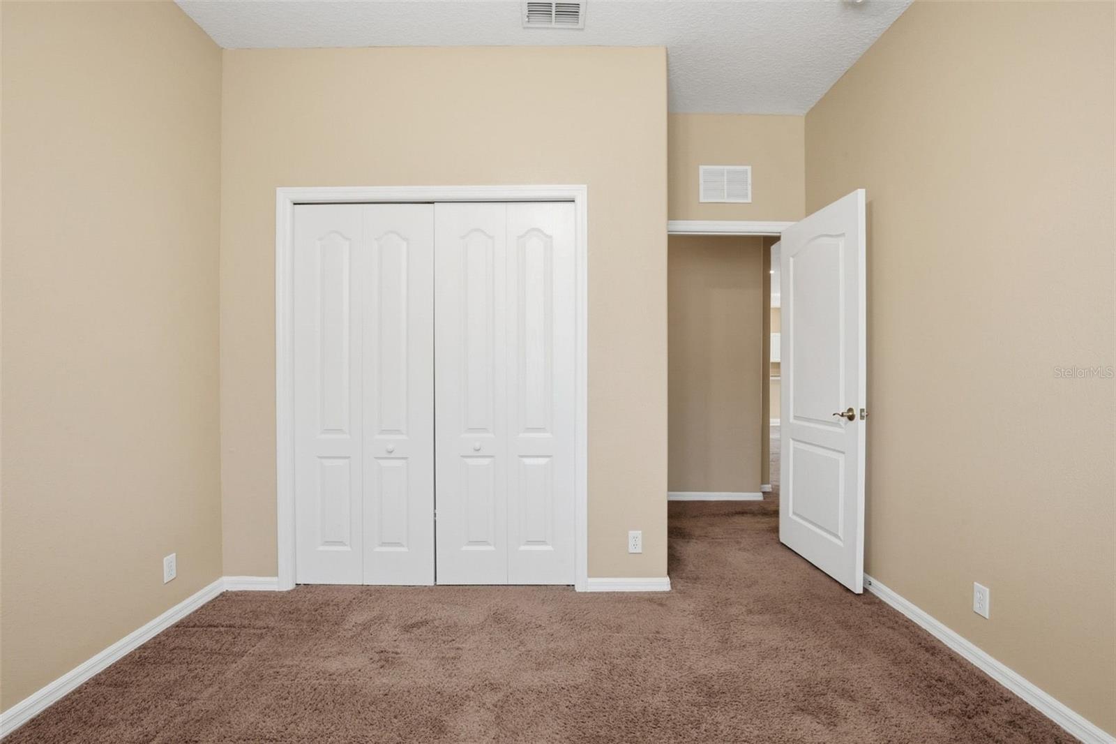 Image 29 of 41 For 14237 Beauly Circle