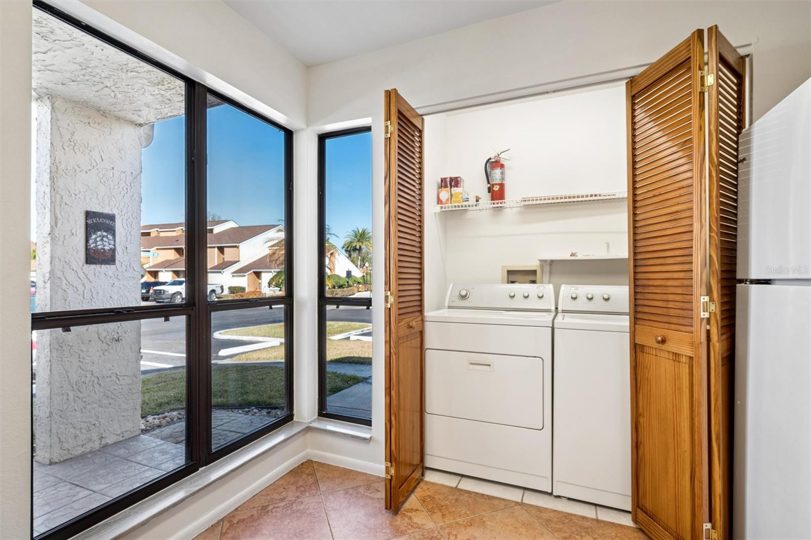 Image 11 of 51 For 3002 Clubview Drive