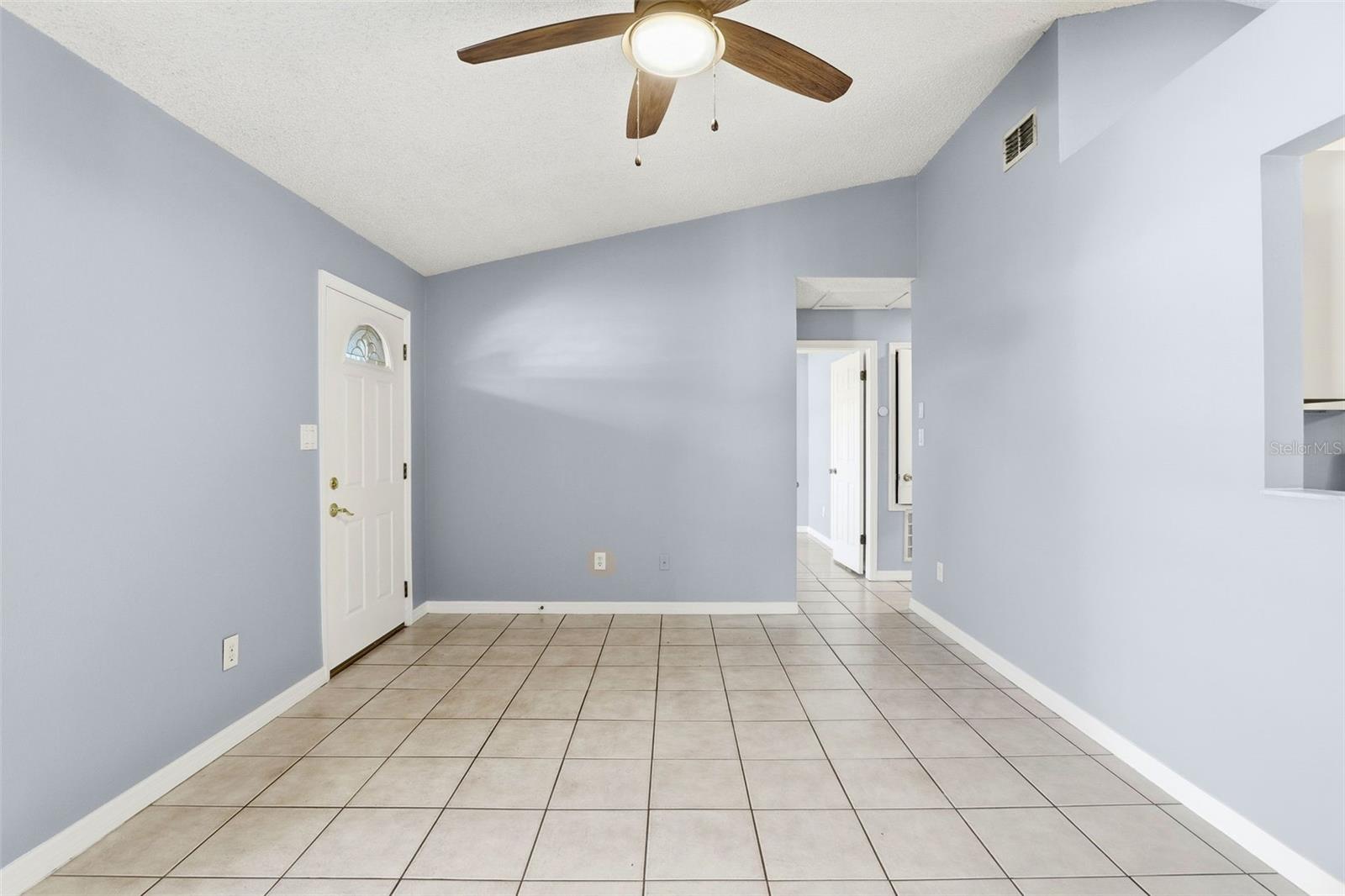 Image 9 of 33 For 1972 Bonneville Drive