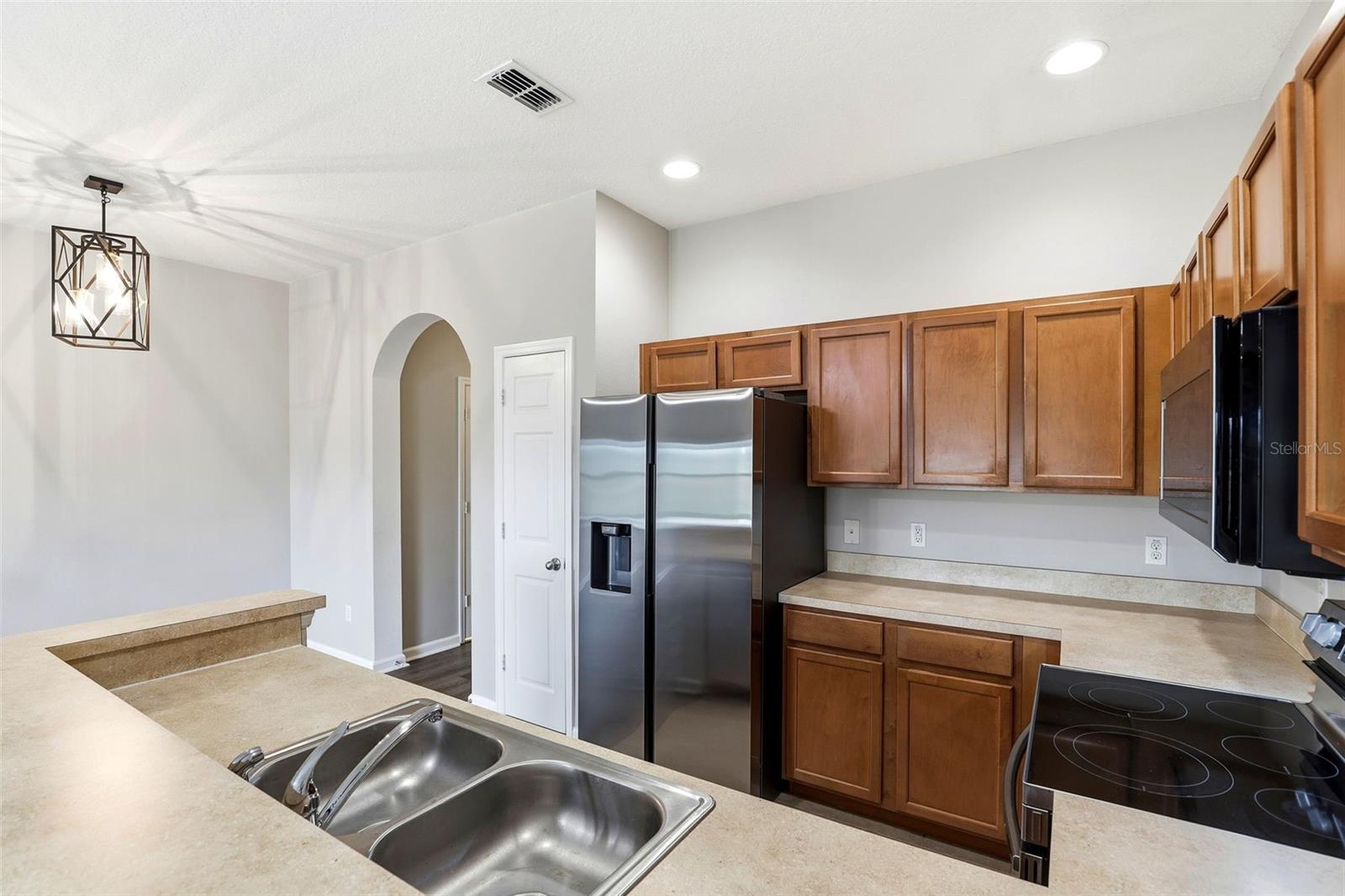 Image 10 of 35 For 12049 Great Commission Way