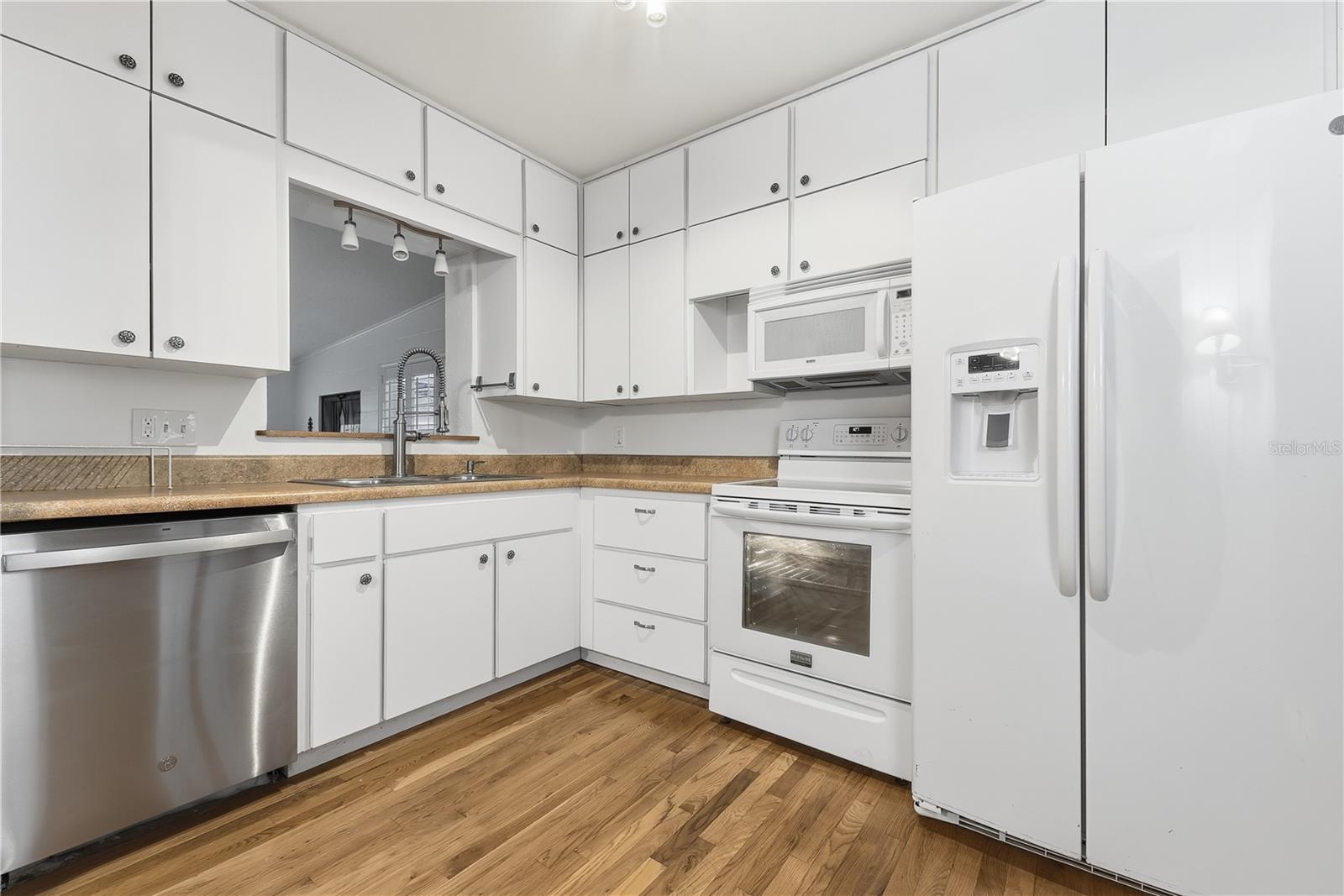 Image 4 of 25 For 2503 Jamie Circle