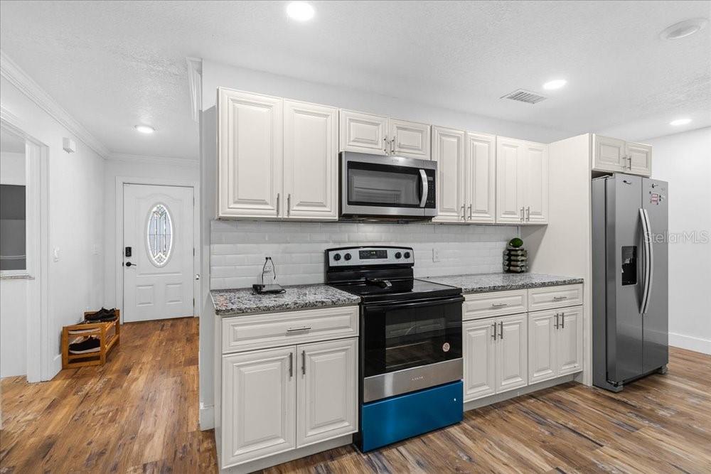 Image 11 of 56 For 2090 8th Avenue