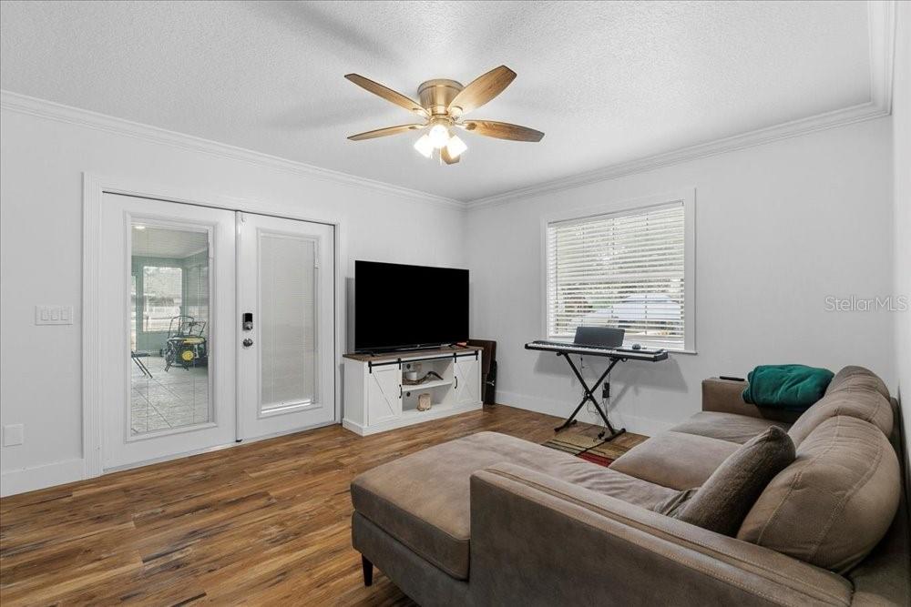 Image 17 of 56 For 2090 8th Avenue