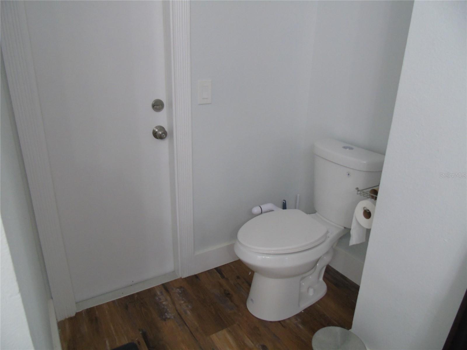 Image 23 of 56 For 2090 8th Avenue