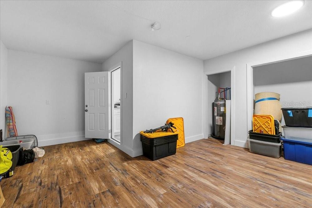 Image 34 of 56 For 2090 8th Avenue