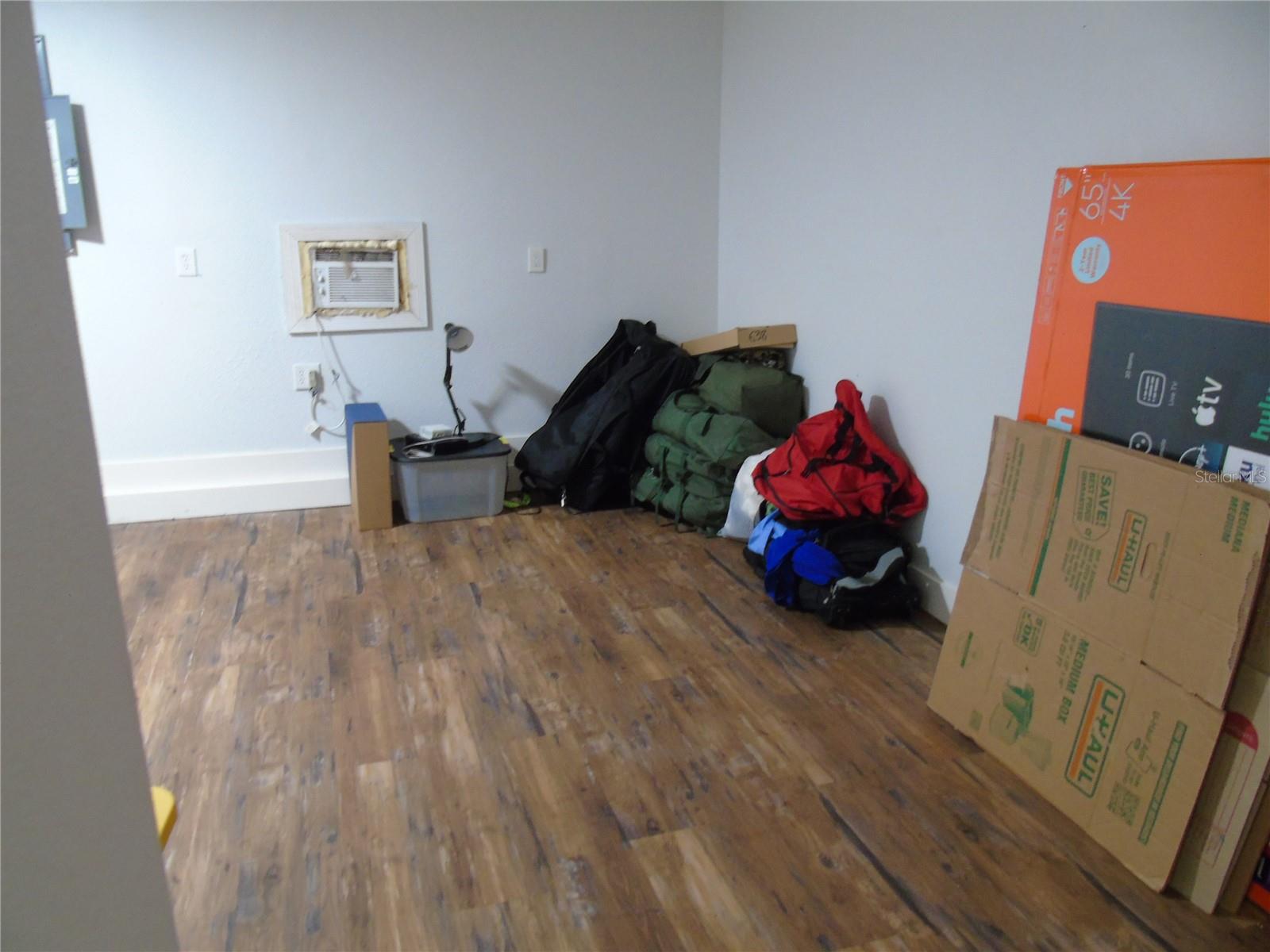 Image 37 of 56 For 2090 8th Avenue