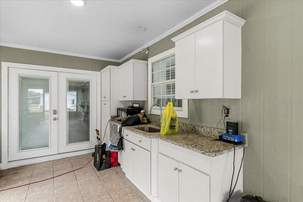 Image 41 of 56 For 2090 8th Avenue