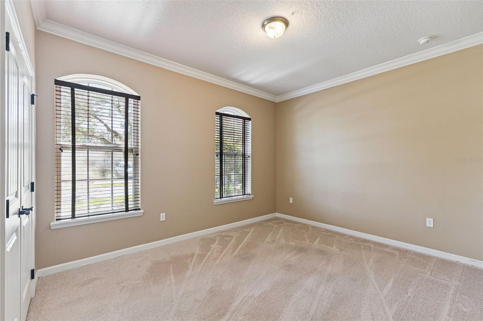 Image 34 of 56 For 1627 Victoria Gardens Drive