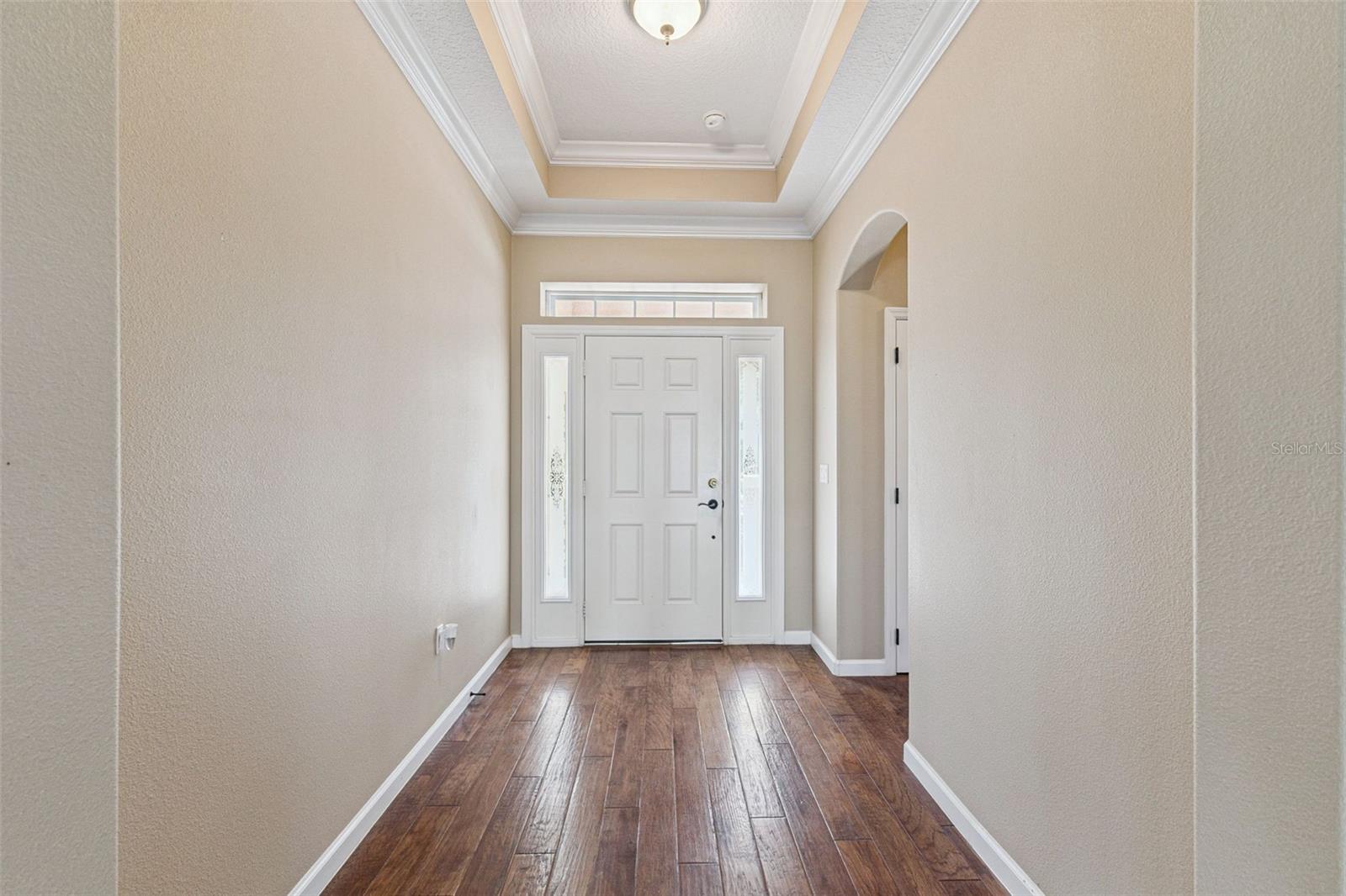 Image 9 of 56 For 1627 Victoria Gardens Drive