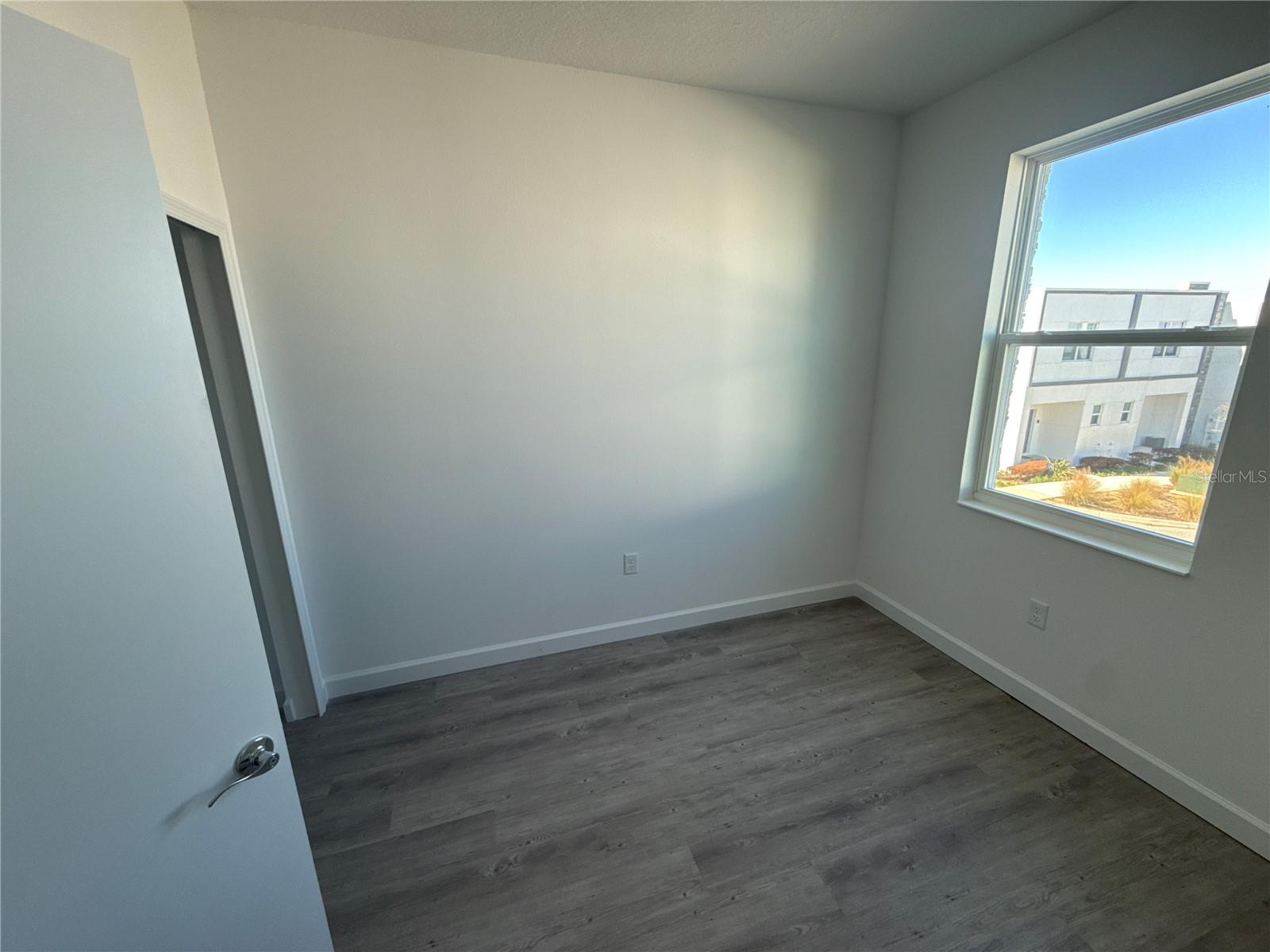 Image 10 of 33 For 420 Famagusta Drive