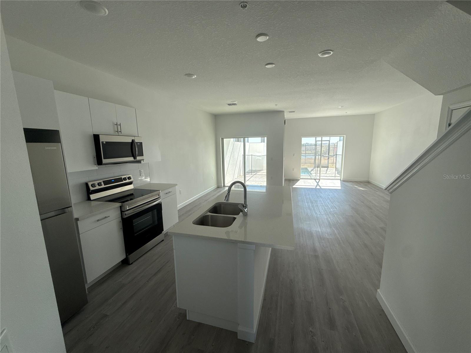 Image 2 of 33 For 420 Famagusta Drive