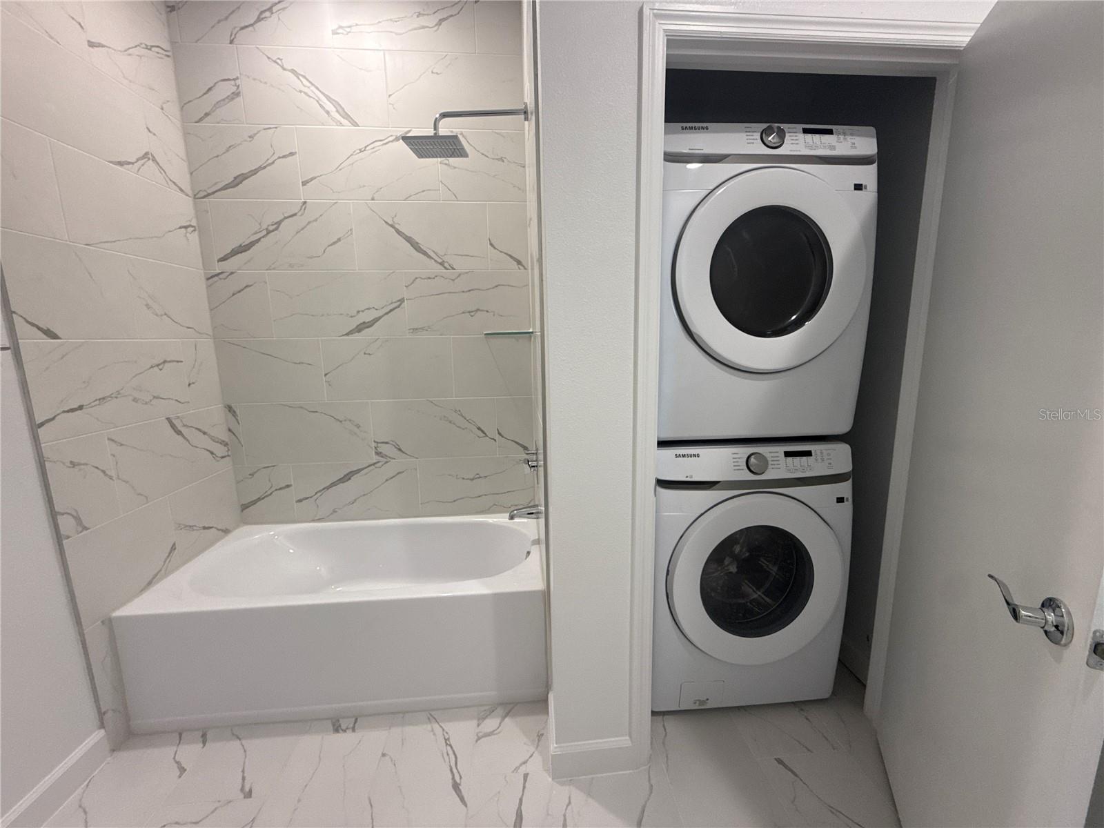 Image 9 of 33 For 420 Famagusta Drive