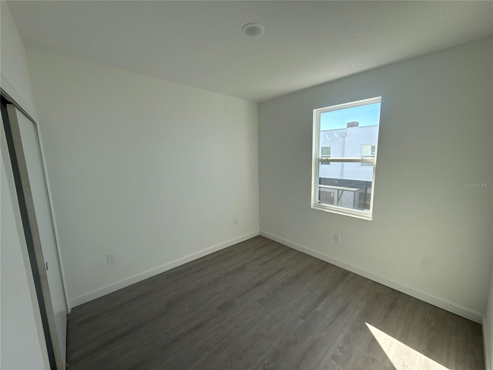 Image 13 of 25 For 399 Famagusta Drive