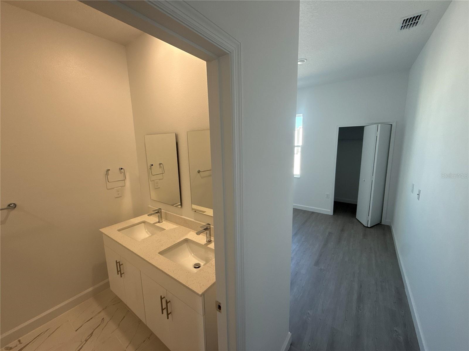 Image 16 of 25 For 399 Famagusta Drive