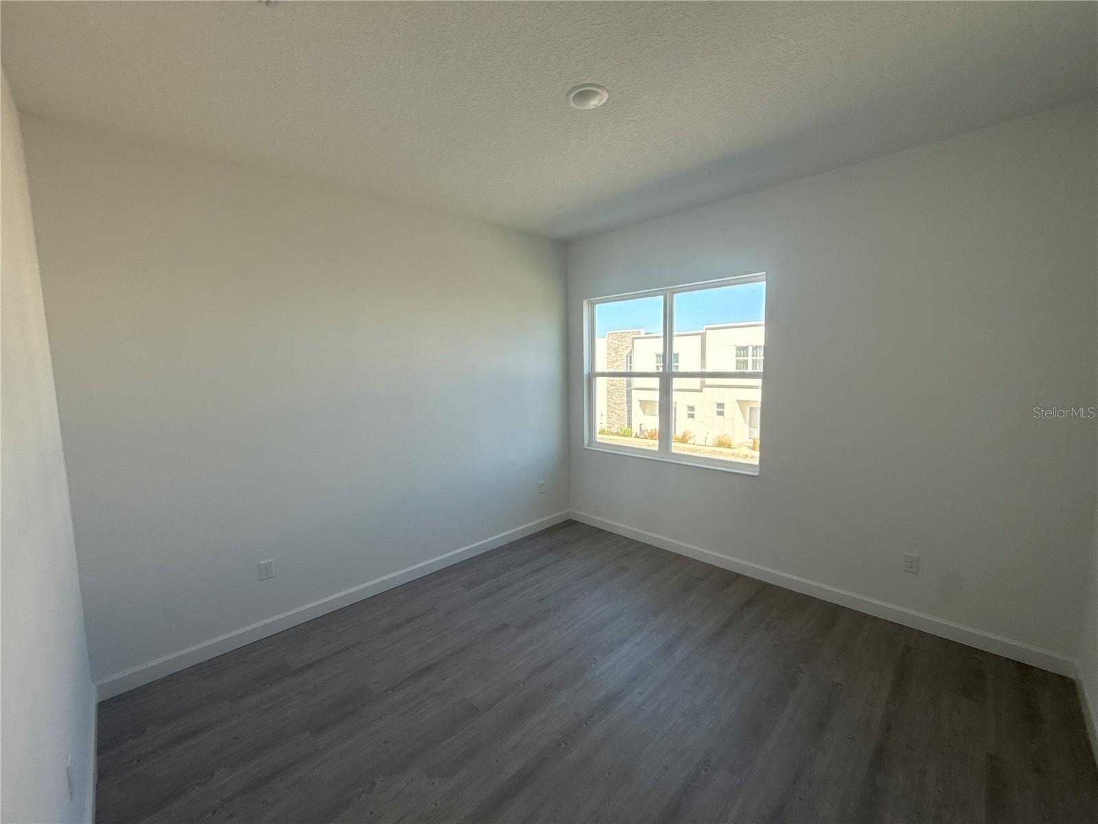 Image 17 of 25 For 399 Famagusta Drive