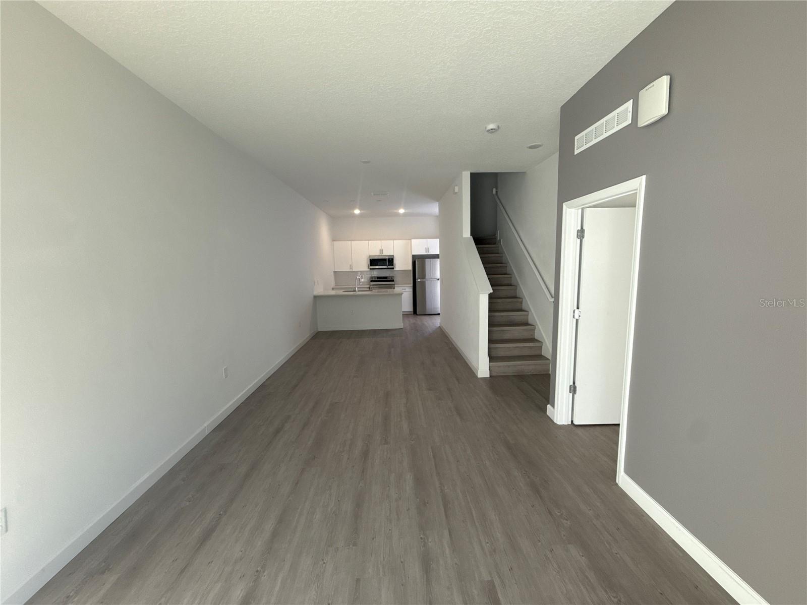 Image 6 of 25 For 399 Famagusta Drive