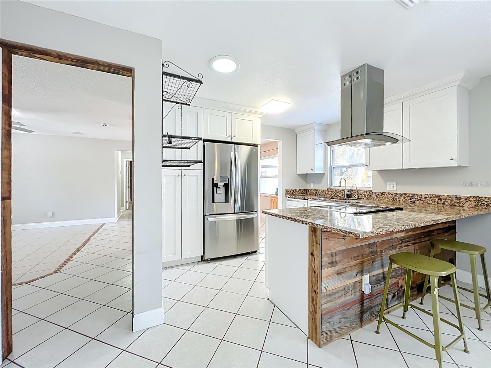 Image 14 of 39 For 5177 Chesapeake Avenue