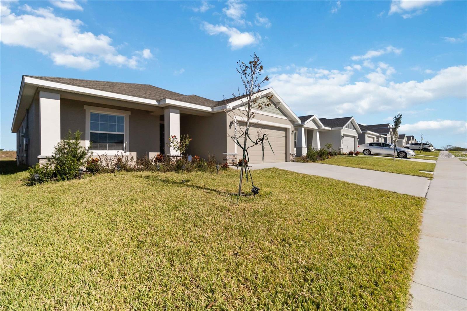 Listing Details for 2239 Sunset Way, DAVENPORT, FL 33837