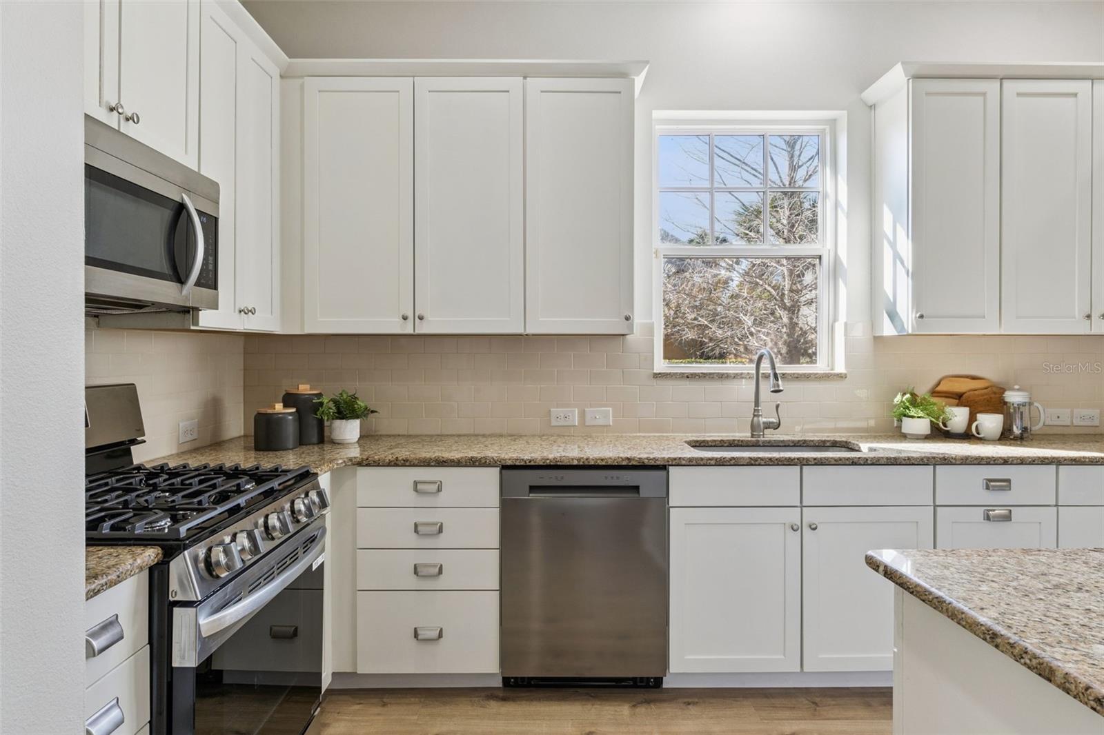 Image 14 of 49 For 8235 Sulston Street