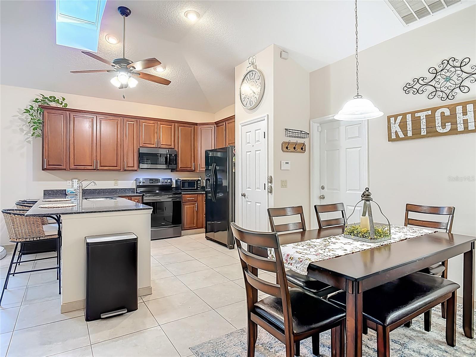 Image 6 of 34 For 101 Tammie Sue Lane